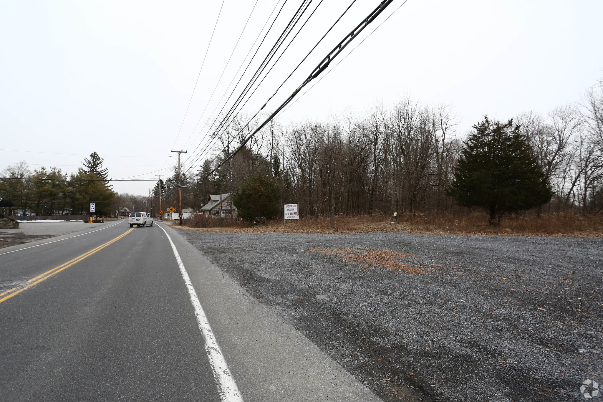 542 Violet Ave, Hyde Park, NY for sale Primary Photo- Image 1 of 1