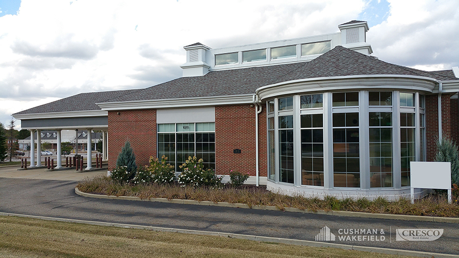 1011 E Aurora Rd, Macedonia, OH for lease - Building Photo - Image 1 of 12