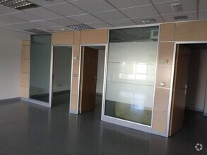 Office in Alcorcón, Madrid for lease Interior Photo- Image 2 of 13