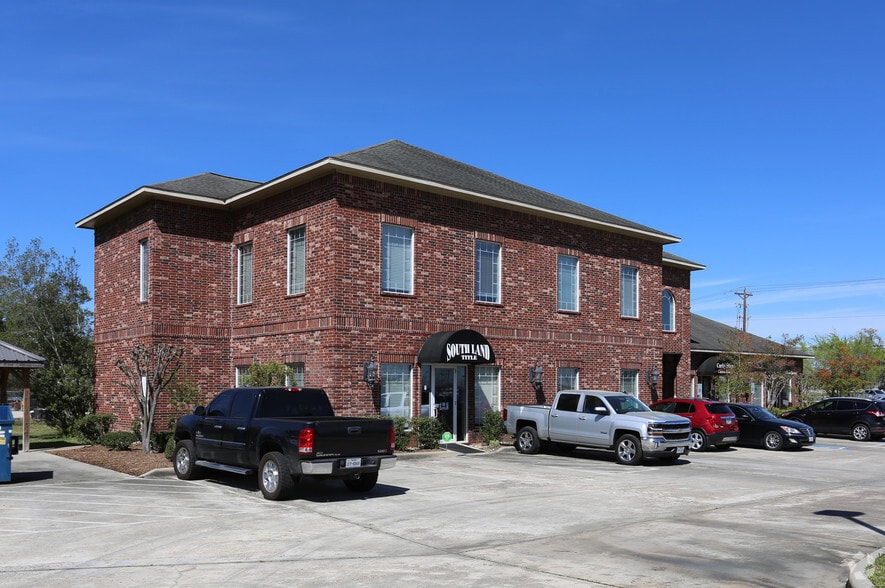 14729 Highway 105 W, Montgomery, TX for lease - Building Photo - Image 3 of 29