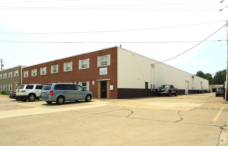 4756-4760 Beidler Rd, Willoughby, OH for lease - Primary Photo - Image 1 of 5