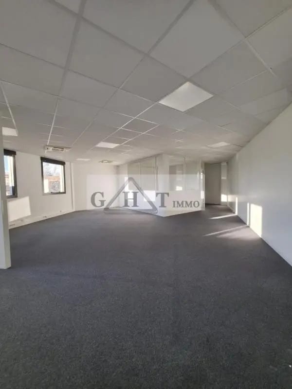 Office in Massy for lease Building Photo- Image 1 of 7