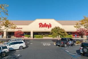 Raley's - Retail Space
