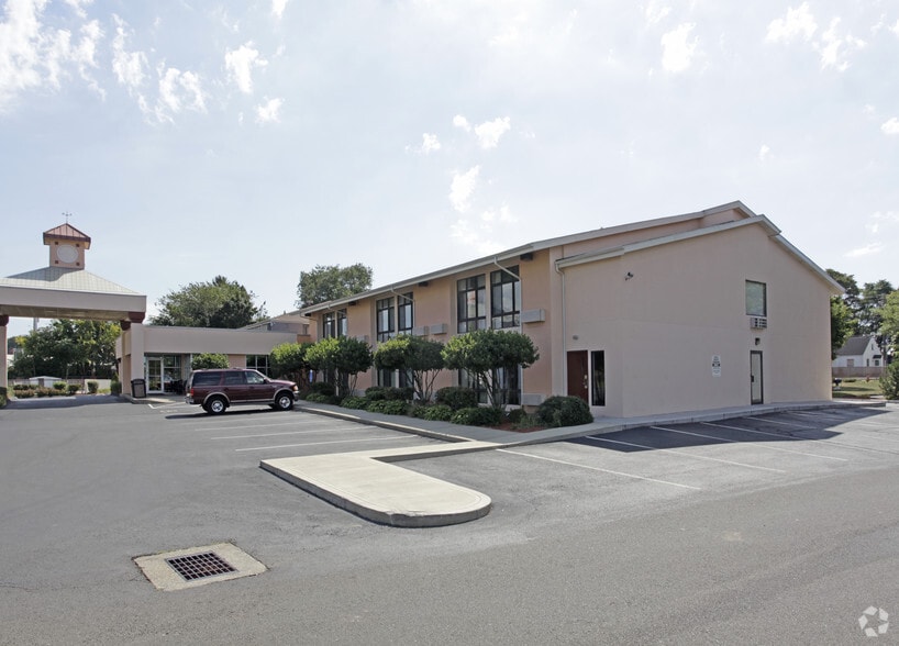 30 Frontage Rd, East Haven, CT for sale - Primary Photo - Image 1 of 1