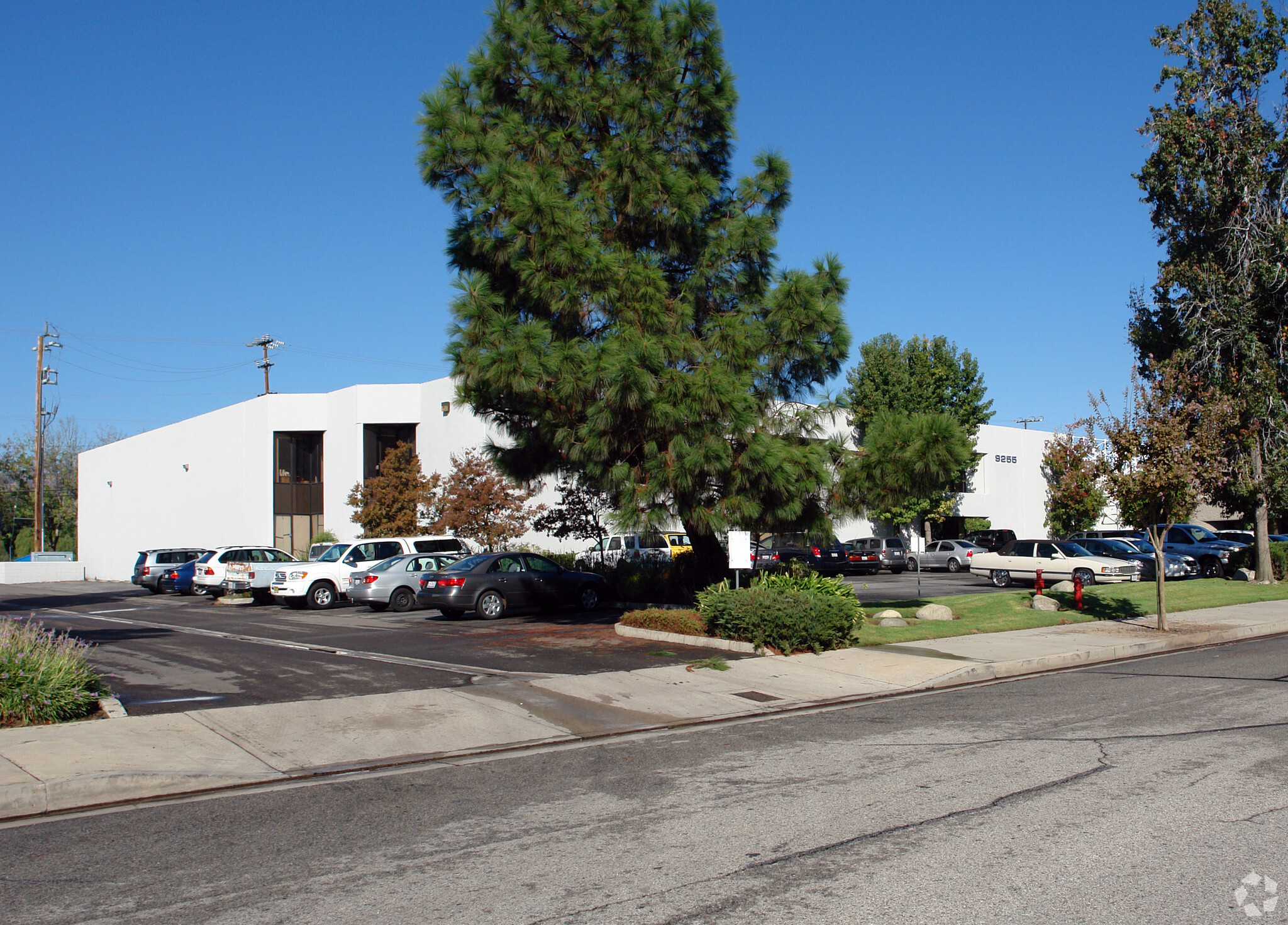 9255 Deering Ave, Chatsworth, CA 91311 - Office for Lease | LoopNet.com