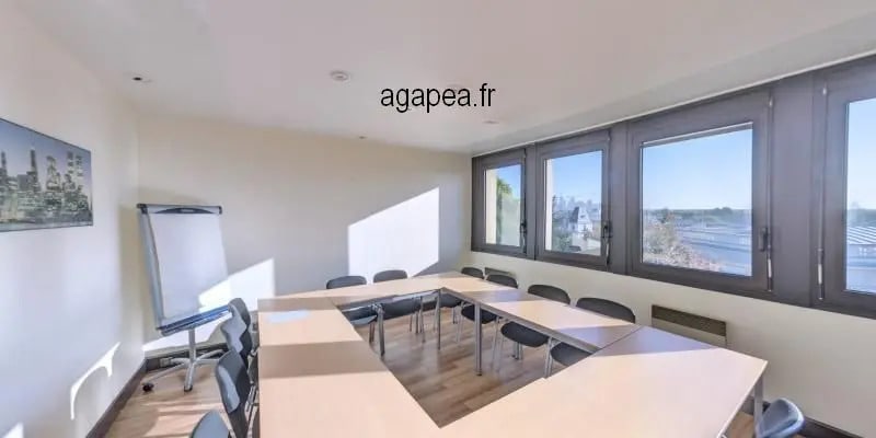 8 Avenue Duval Le Camus, Saint-Cloud for lease - Interior Photo - Image 1 of 2