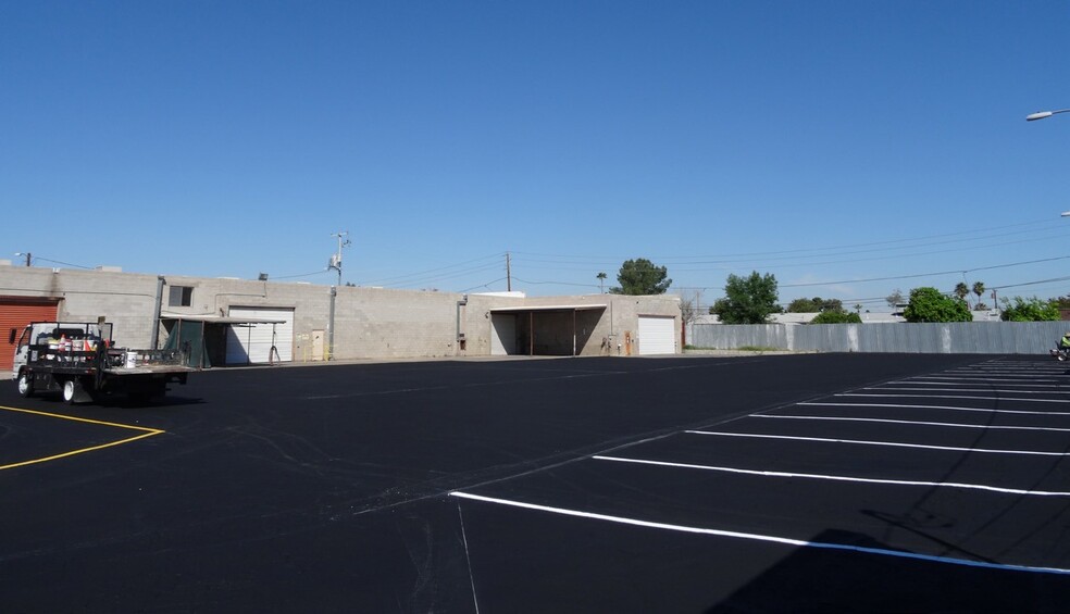 2224-2226 W Shangri La Rd, Phoenix, AZ for sale - Building Photo - Image 2 of 5