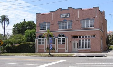 405 6th St S, Saint Petersburg, FL for lease Building Photo- Image 2 of 10