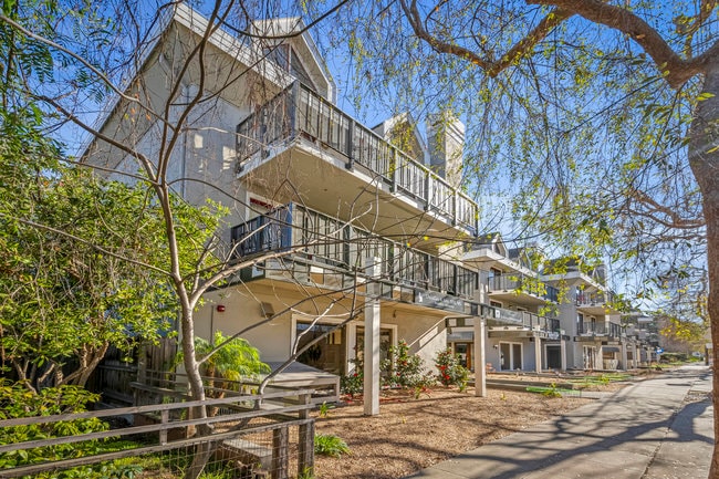 4149 El Camino Way, Palo Alto, CA for sale - Building Photo - Image 2 of 12