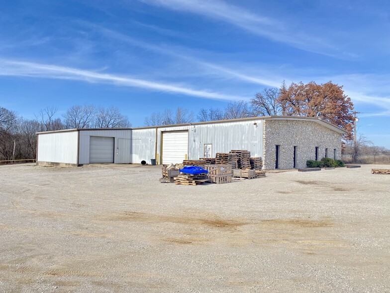 621 Industrial Dr Ardmore Ok 73401 Ih 35 Corridor 10 166 Sf Office Shop On 2 Ac Loopnet