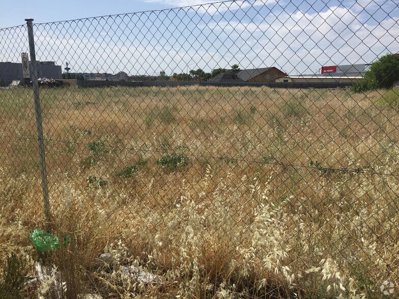 Avenida América, 13, Alcorcón, Madrid for sale - Building Photo - Image 2 of 2