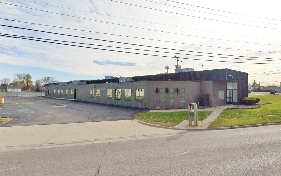 27432 Groesbeck Hwy, Roseville, MI for lease Building Photo- Image 1 of 5