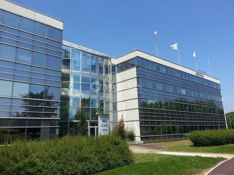 Office in Guyancourt for lease Building Photo- Image 1 of 6