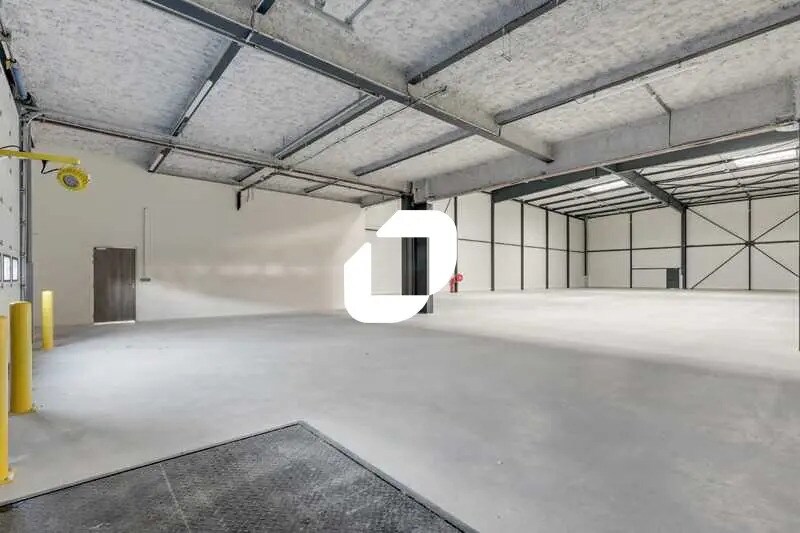 Office in SAINT-OUEN-L'AUMONE for lease - Interior Photo - Image 2 of 20