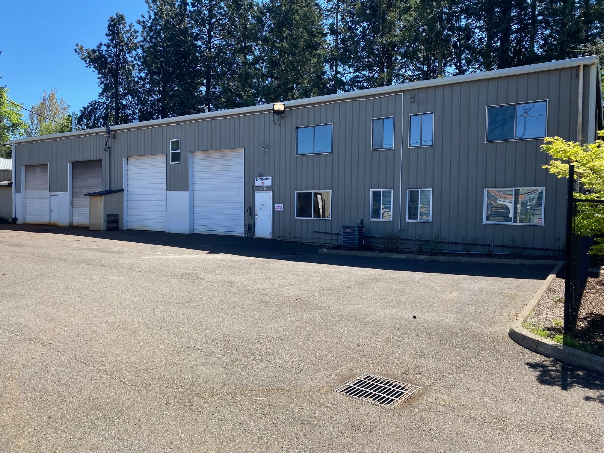 8951 SE 76th Dr, Portland, OR for lease Building Photo- Image 1 of 6