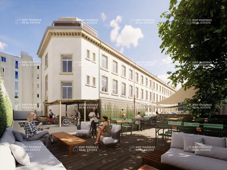 in Lyon for sale - Building Photo - Image 1 of 1