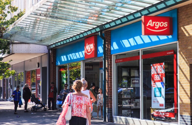 Queensway, Crawley for sale Primary Photo- Image 1 of 1