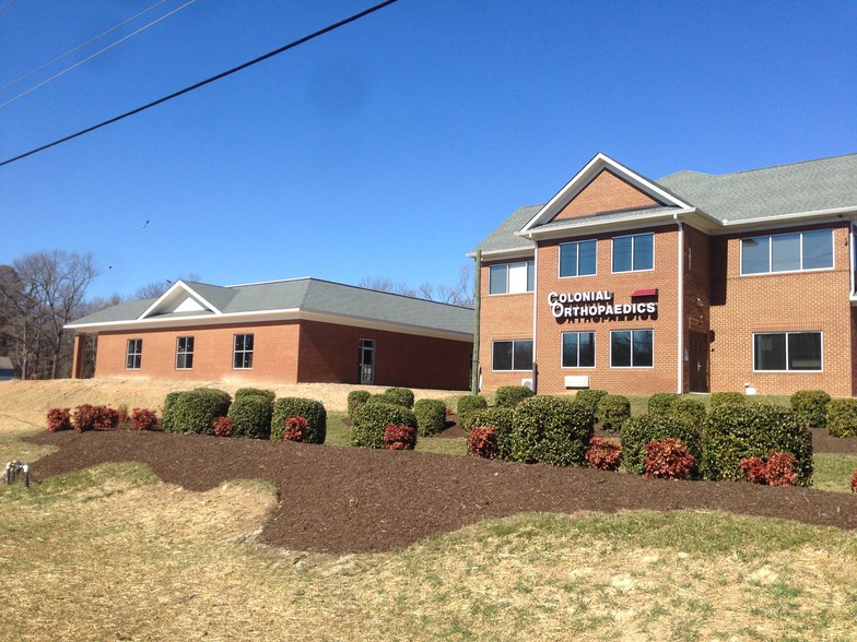 210 W Hundred Rd, Chester, VA for lease - Building Photo - Image 3 of 4