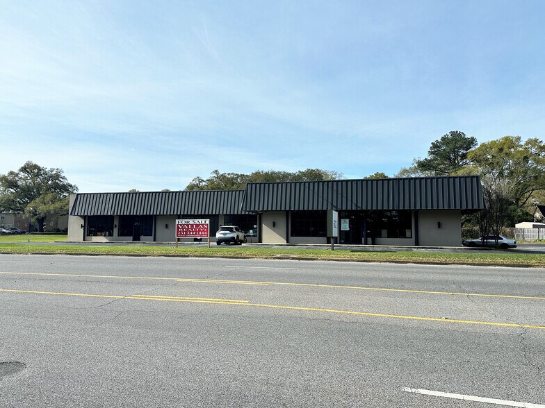 602 Azalea Rd, Mobile, AL for sale - Building Photo - Image 2 of 15