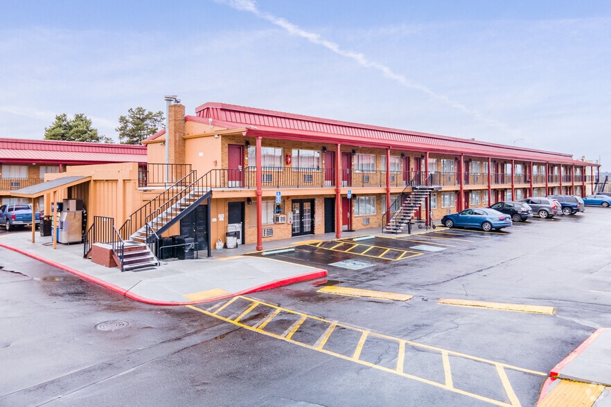 9723 NE Sandy Blvd, Portland, OR for sale - Primary Photo - Image 1 of 1