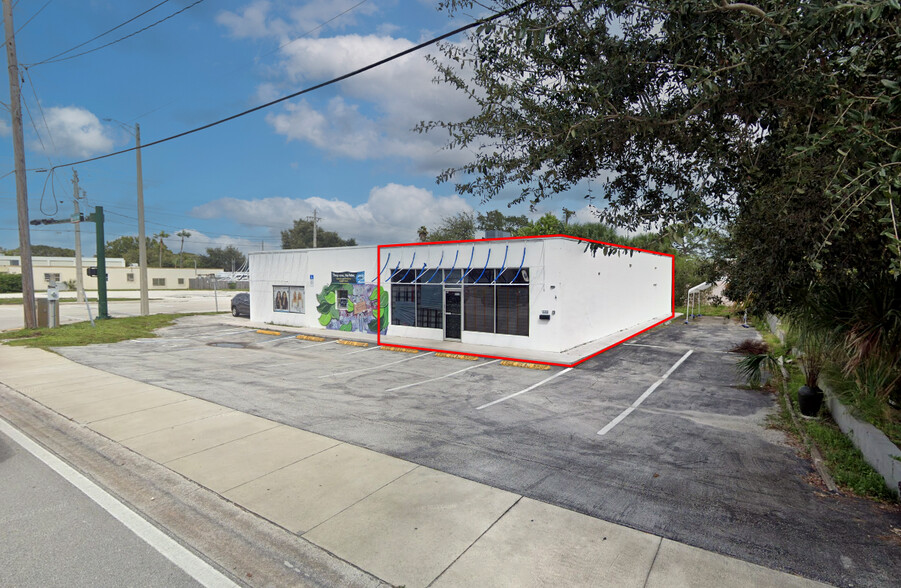 1596 Old Dixie Hwy, Vero Beach, FL for lease - Building Photo - Image 1 of 2