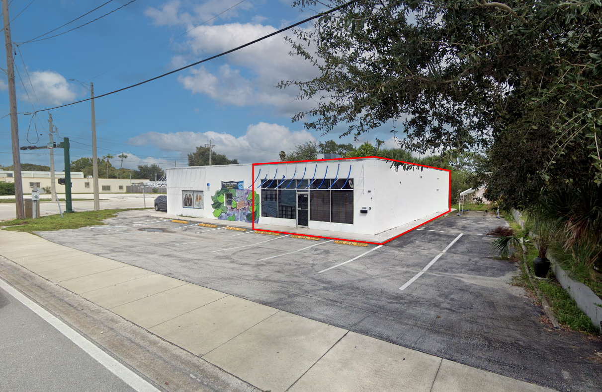 1596 Old Dixie Hwy, Vero Beach, FL for lease Building Photo- Image 1 of 3