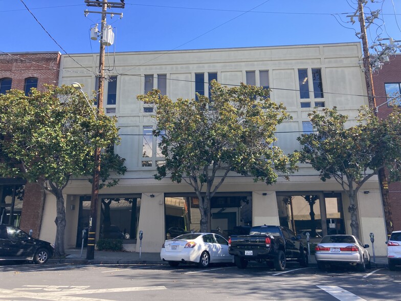 140-160 Franklin St, Oakland, CA for lease - Building Photo - Image 2 of 5