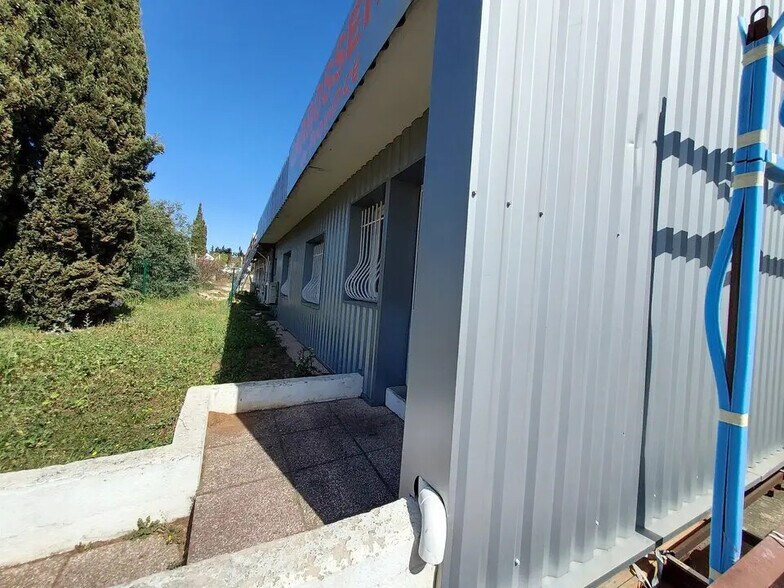 Industrial in Vitrolles for lease - Building Photo - Image 3 of 3