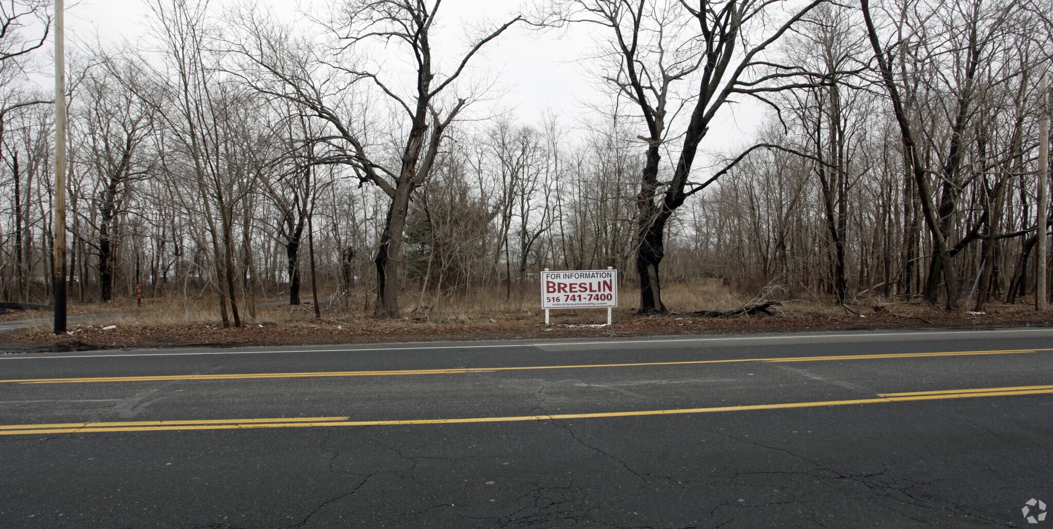 650 Montauk Hwy, Moriches, NY for sale Primary Photo- Image 1 of 1