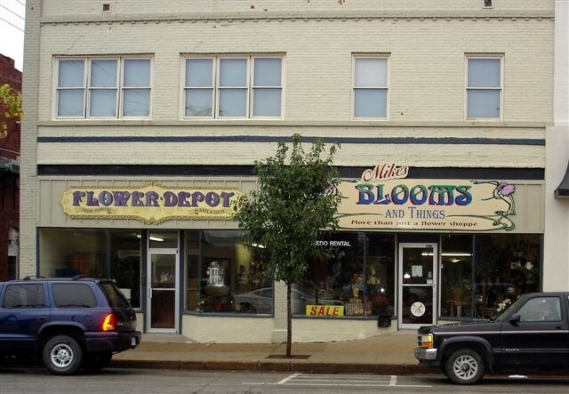 110-112 E Washington Ave, Albia, IA for sale Primary Photo- Image 1 of 1