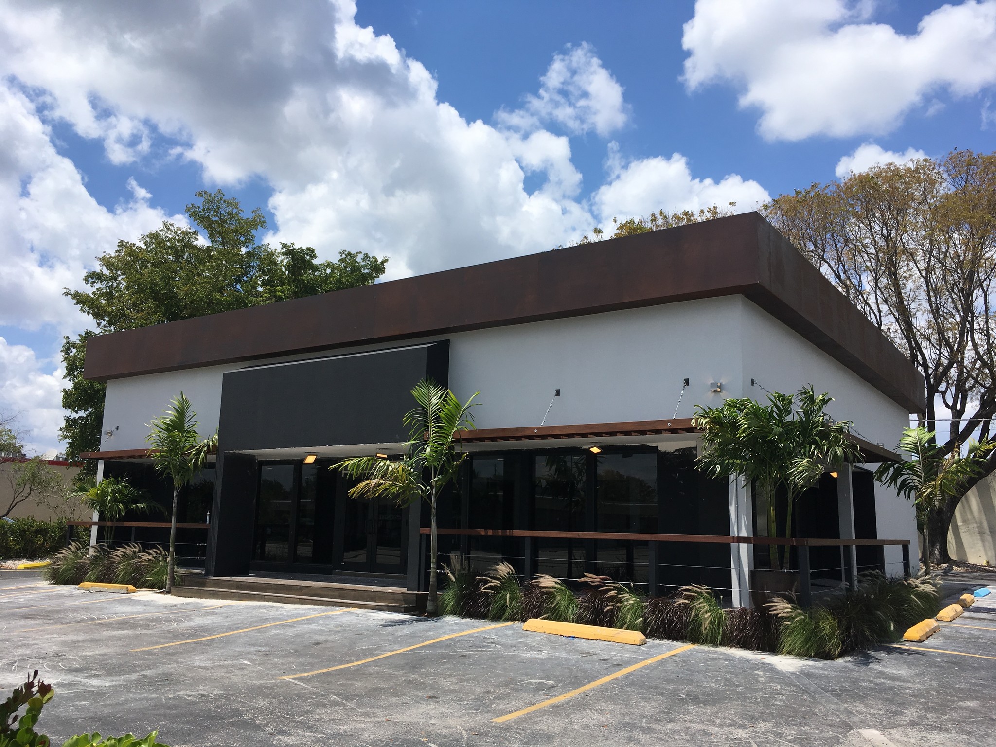 499 E Oakland Park Blvd, Oakland Park, FL for sale Building Photo- Image 1 of 1