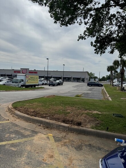 27620 Tomball Pky, Tomball, TX for lease - Building Photo - Image 2 of 4