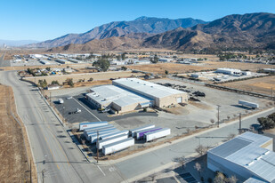 Flexible I-10 Warehouse w/ 3 Acre Yard - Warehouse