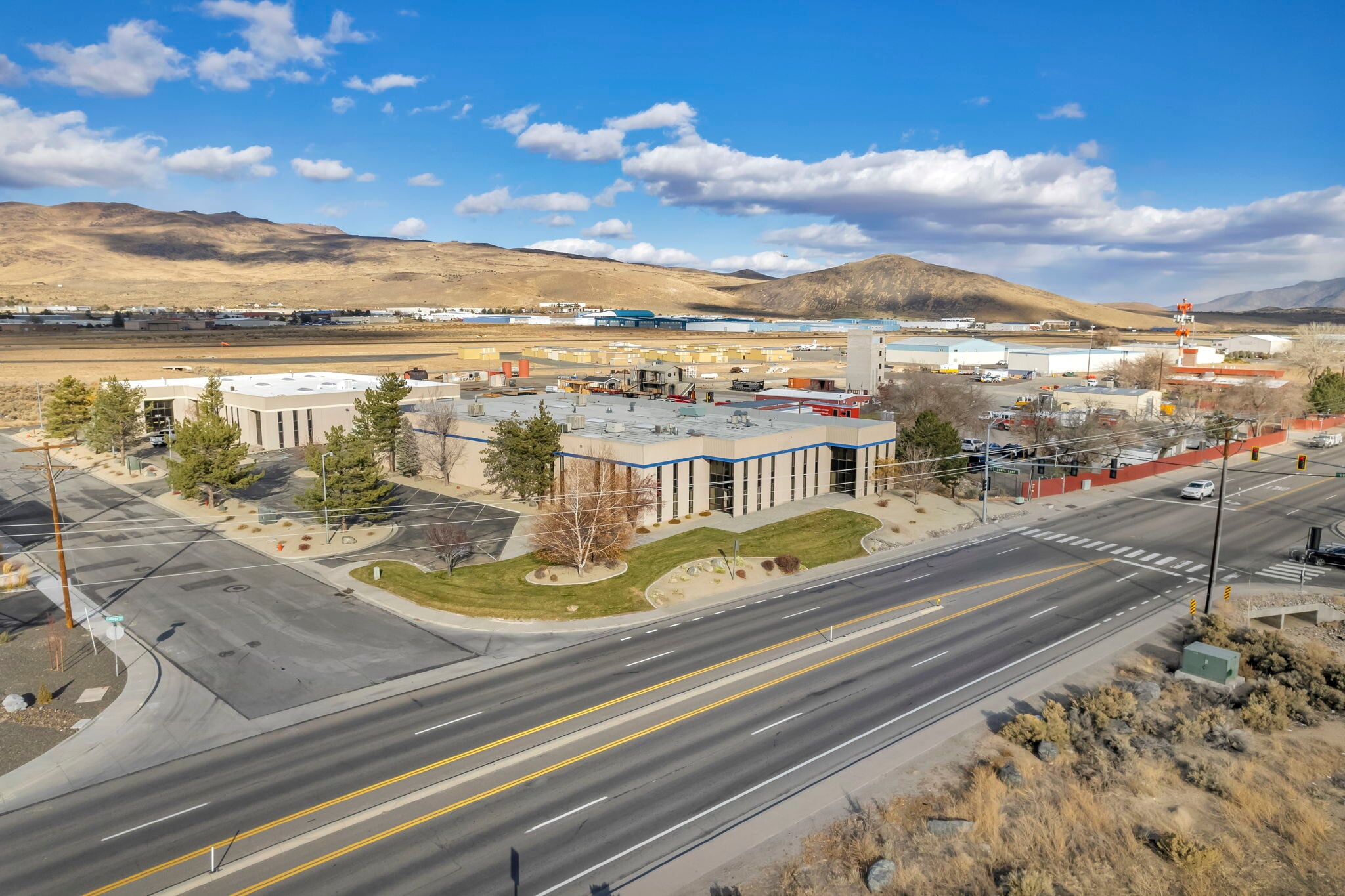 2222 College Pkwy, Carson City, NV for lease Building Photo- Image 1 of 4