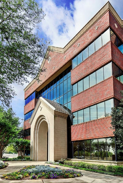 14140 Southwest Fwy, Sugar Land, TX for lease - Building Photo - Image 3 of 15