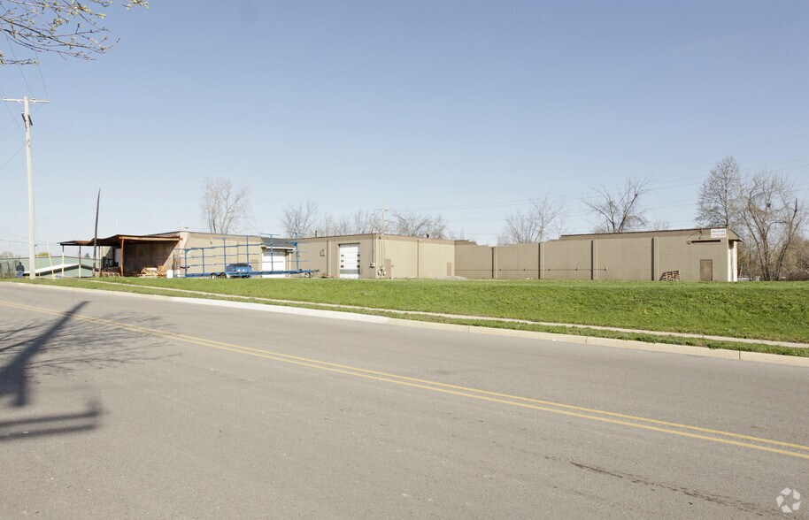 401 Logan St, Adrian, MI for sale - Primary Photo - Image 1 of 1