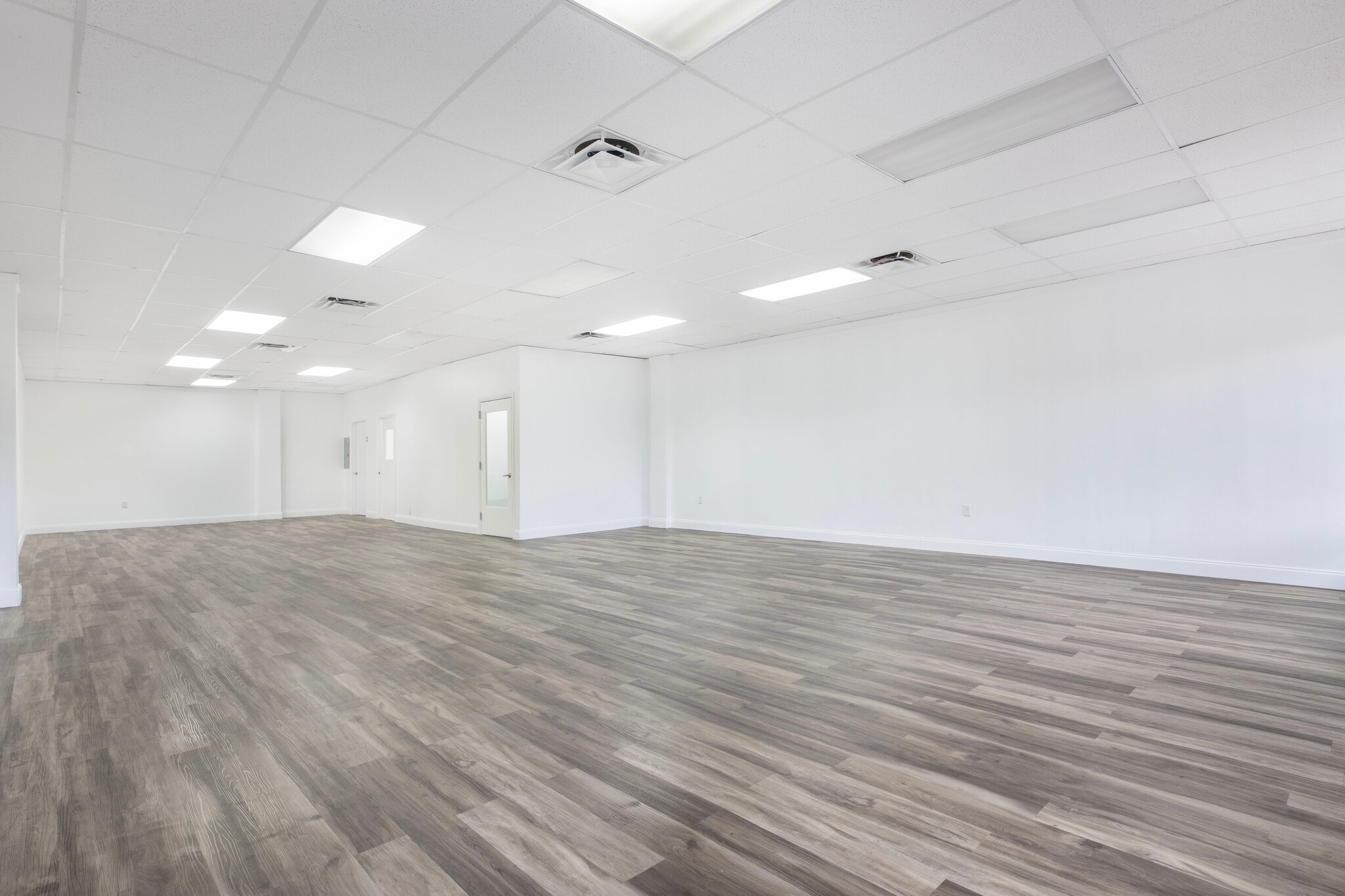 3501-3531 NW 19th St, Fort Lauderdale, FL for lease Interior Photo- Image 1 of 4