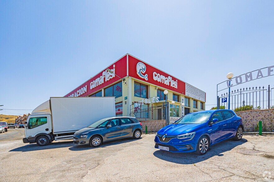 Retail in Parla, Madrid for lease - Building Photo - Image 2 of 2