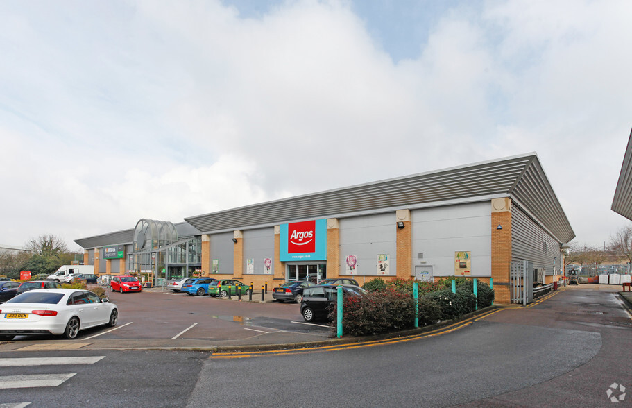 1 Stukeley Road Retail Park, Huntingdon for lease - Building Photo - Image 2 of 5