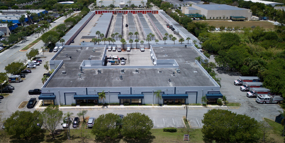 4747 N Nob Hill Rd, Sunrise, FL for lease - Building Photo - Image 2 of 8