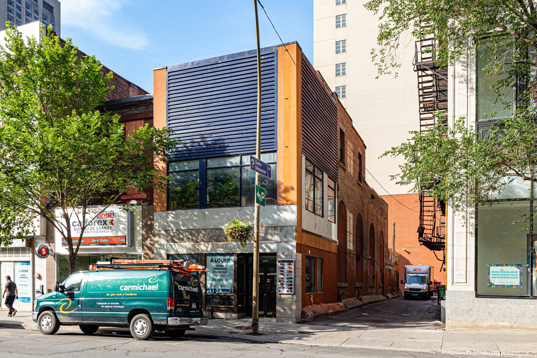 1232 Rue Peel, Montréal, QC for sale Primary Photo- Image 1 of 1