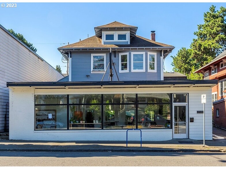 2144 NE Broadway St, Portland, OR for sale - Primary Photo - Image 1 of 28