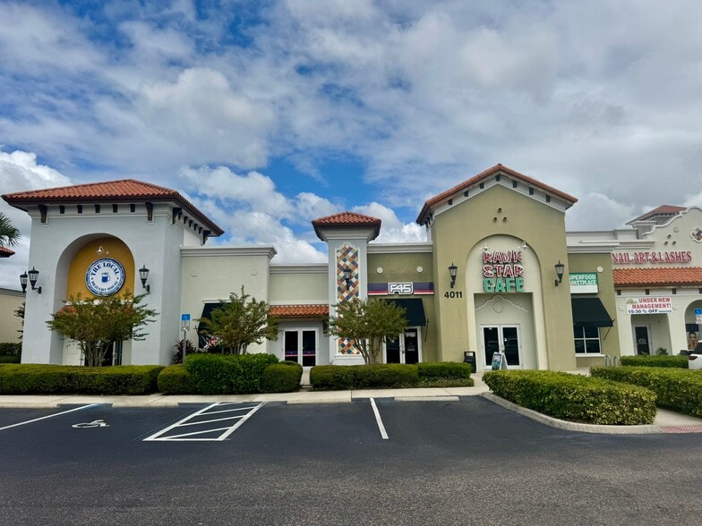 4011 Tampa Rd, Oldsmar, FL for lease - Building Photo - Image 2 of 15