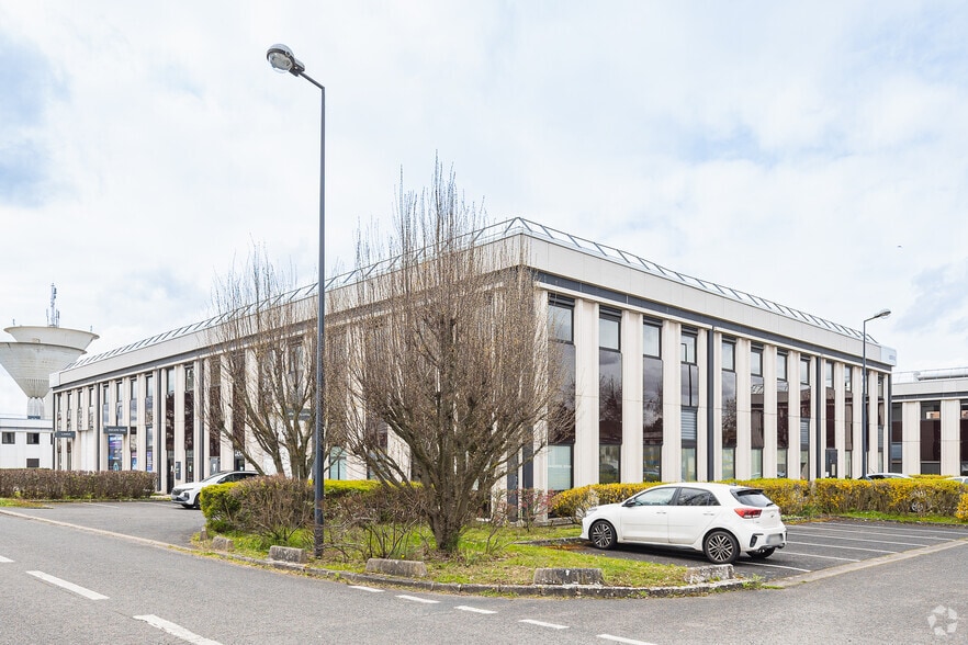 12 Avenue Du Québec, Villebon-sur-Yvette for lease - Building Photo - Image 2 of 2