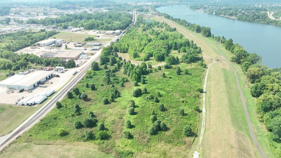 20 29th St, Parkersburg, WV for sale - Commercial Listing Video - Image 2 of 5