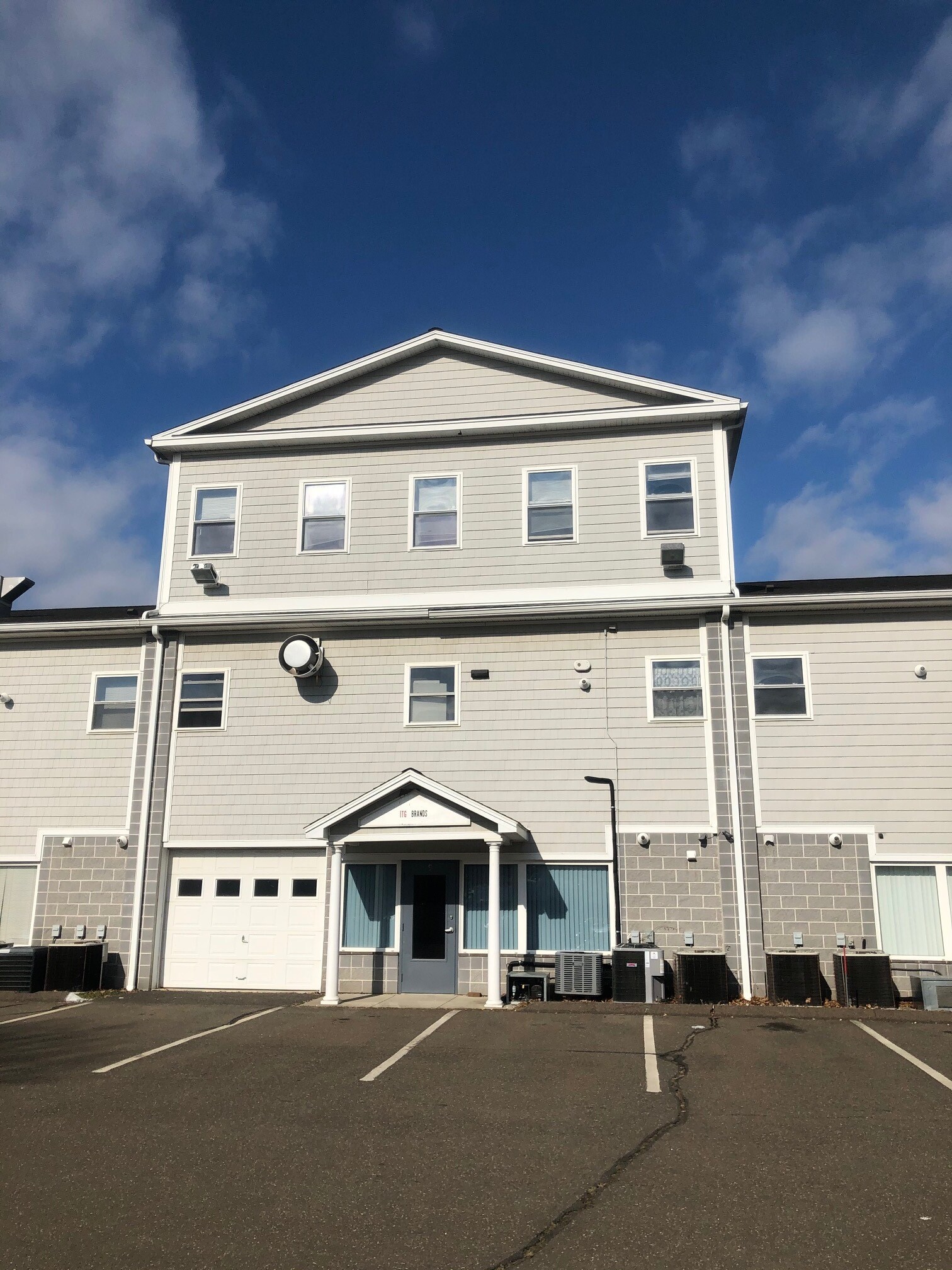 5 Foxon Rd, North Branford, CT for lease Building Photo- Image 1 of 6