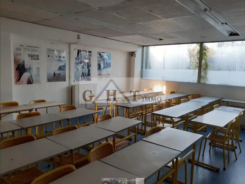 Office in Ablon-sur-Seine for lease - Building Photo - Image 1 of 4