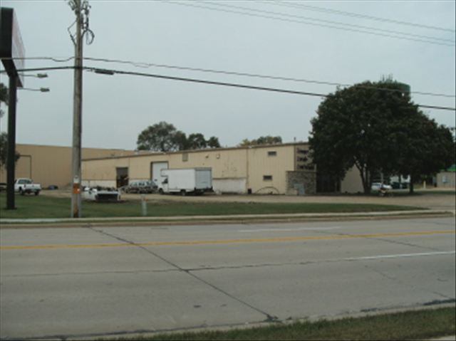 1640 N Spring St, Beaver Dam, WI for sale - Primary Photo - Image 1 of 1