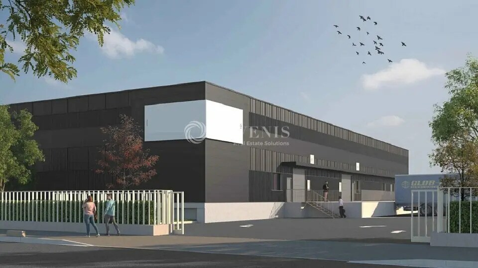 Flex in Chelles for lease Building Photo- Image 1 of 4