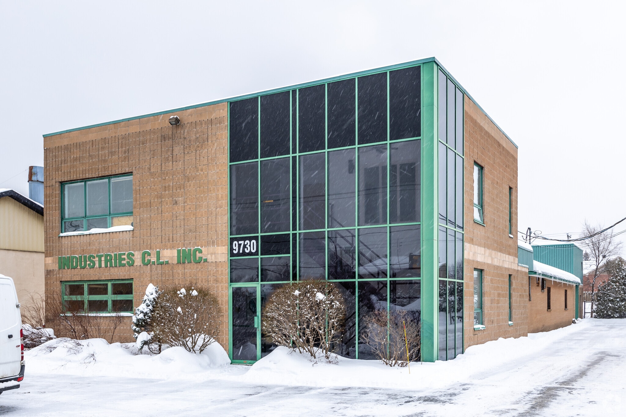 9730 Boul Gouin O, Montréal, QC for sale Primary Photo- Image 1 of 1